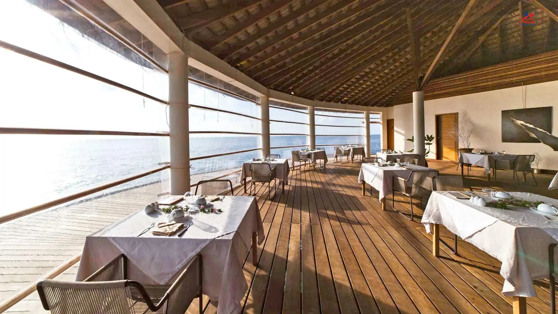 NAKAI Dhiggiri Resort Maldives Restaurant