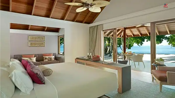 Dusit Thani Maldives Island Resort Beach Villa