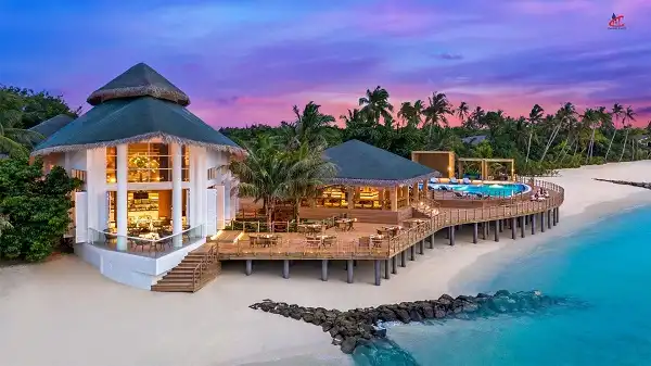 JW Marriott Maldives Resort and Spa Pool Shaviyani Atoll