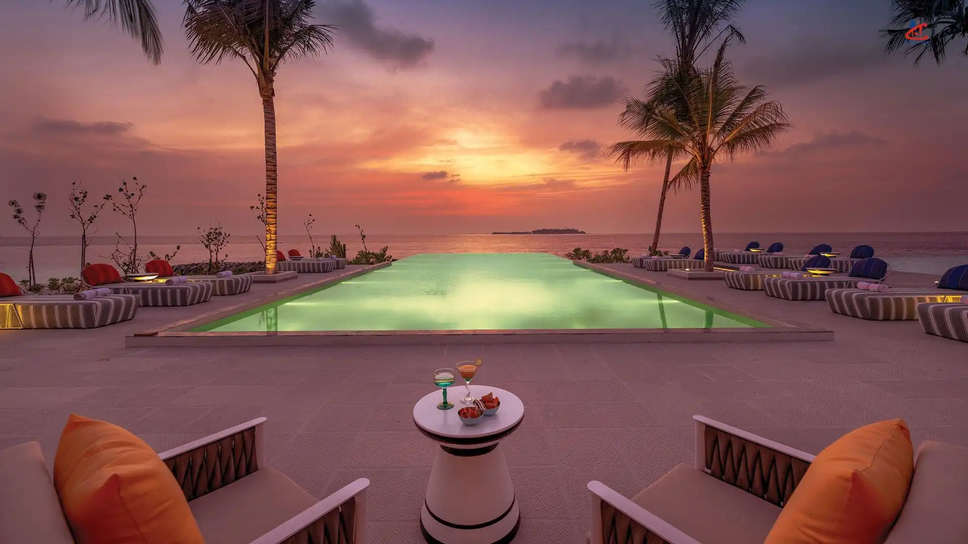 OBLU SELECT Lobigili Maldives Pool