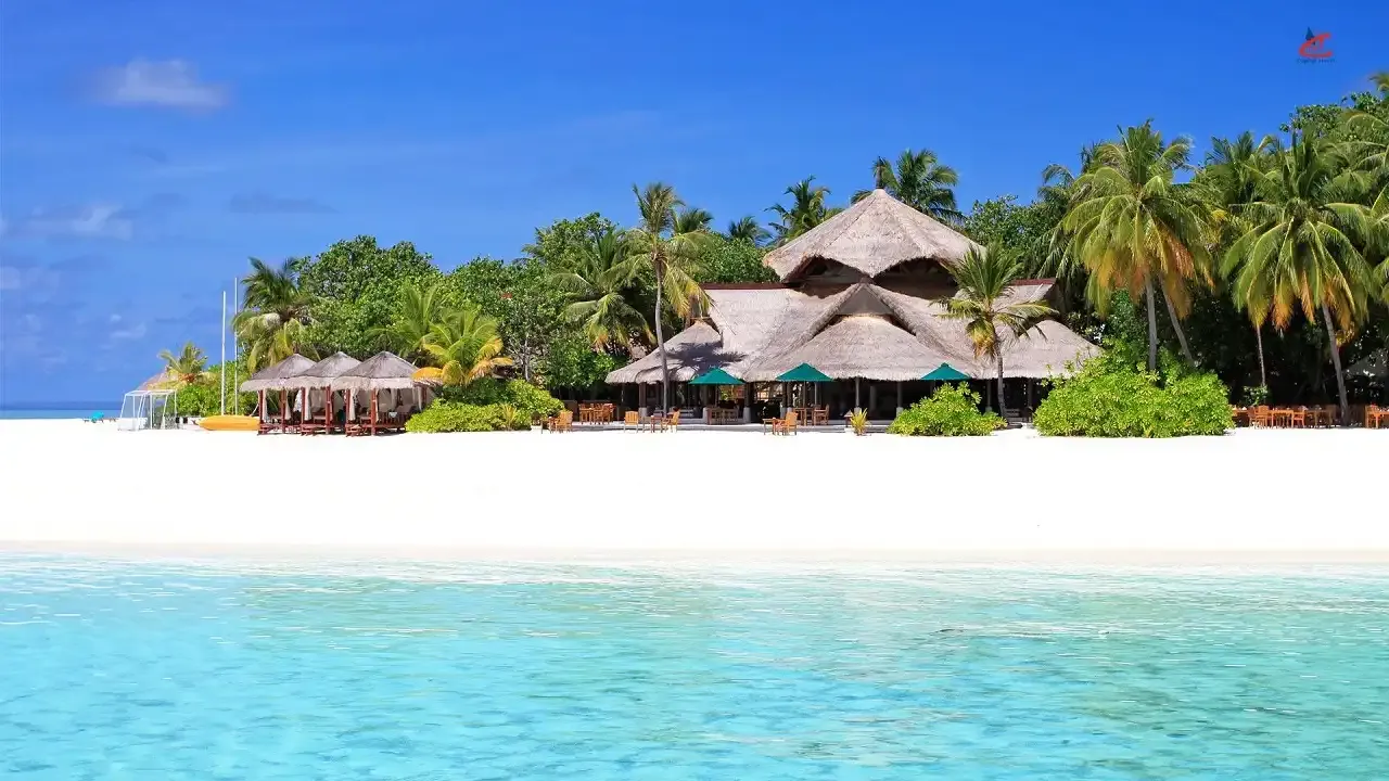 Banyan Tree Vabbinfaru Maldives Island Resort Beach