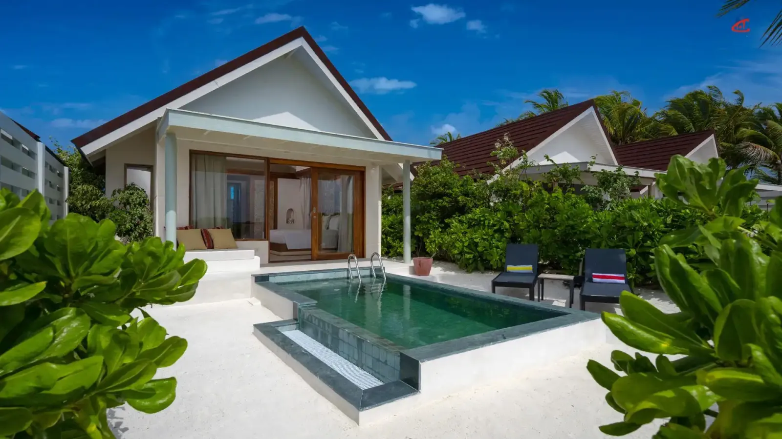 OBLU SELECT Lobigili Maldives Sunnest Beach Pool Villa