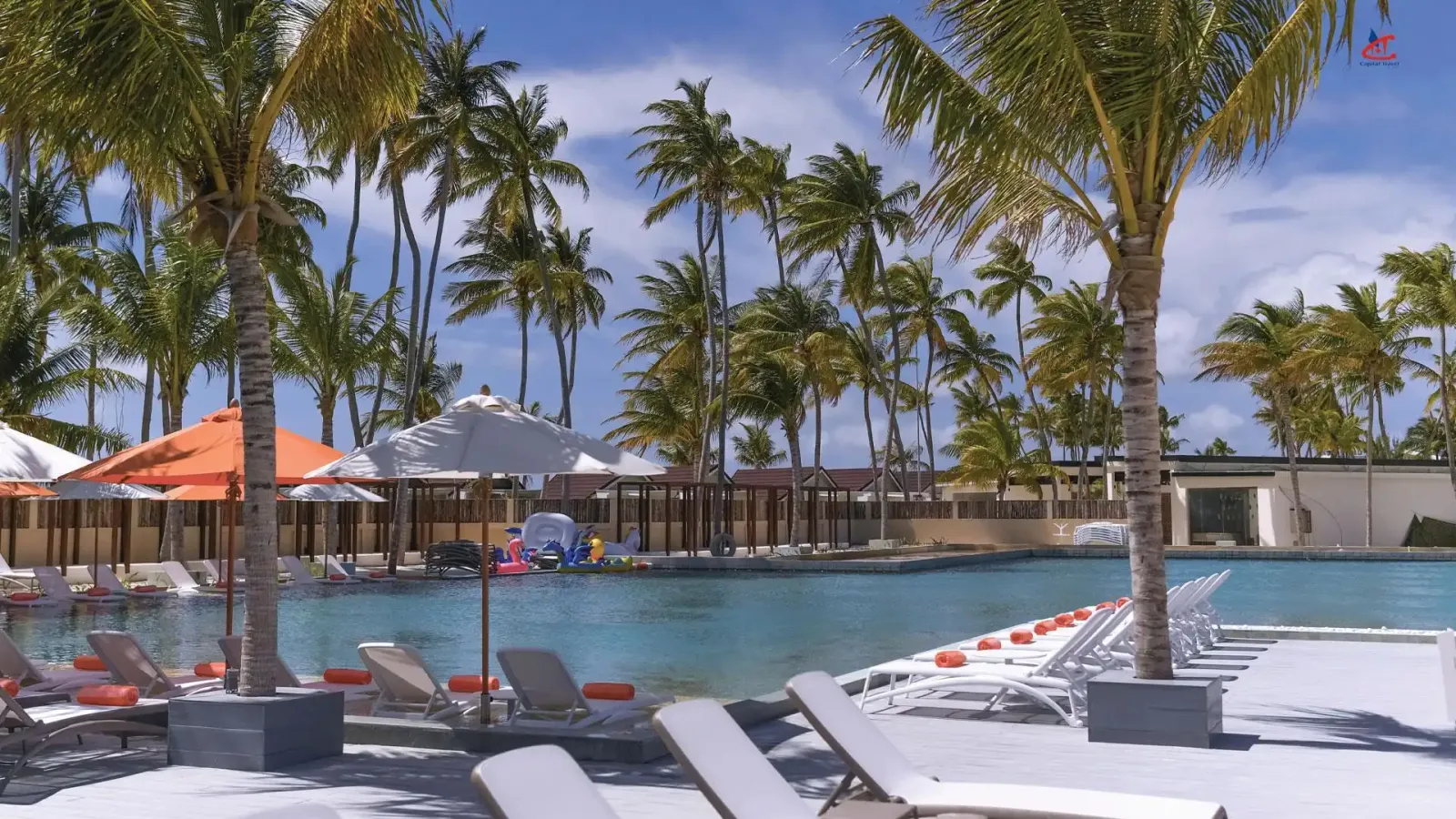 OBLU XPErience Ailafushi Pool