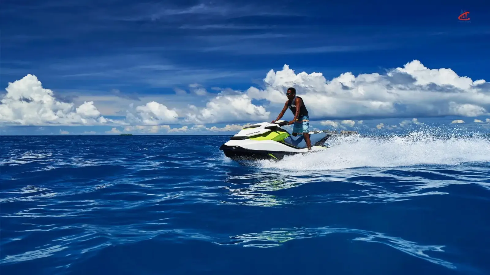 Raffles Maldives Meradhoo Resort Water sports