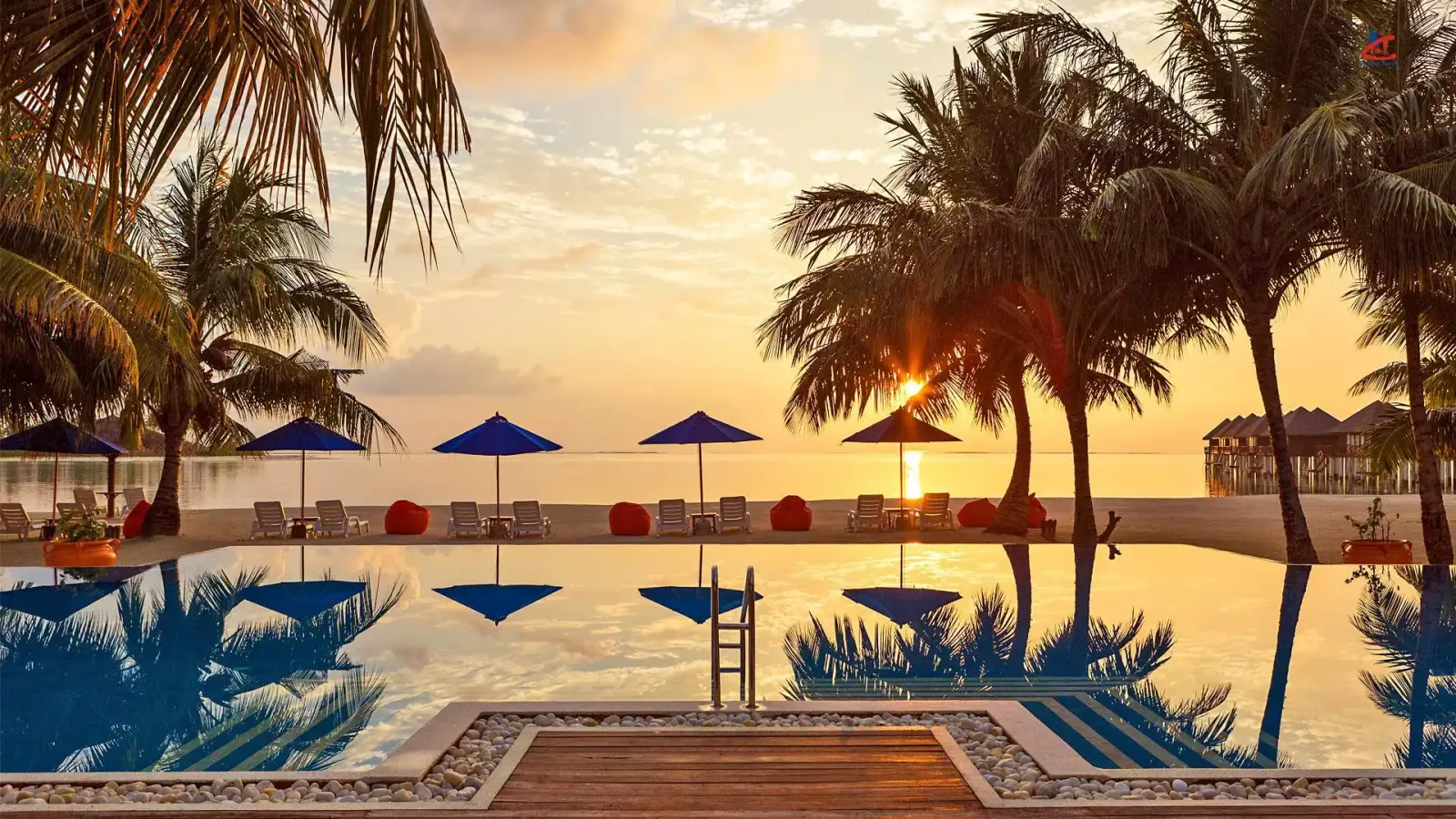 Sun Siyam Olhuveli Maldives Pool