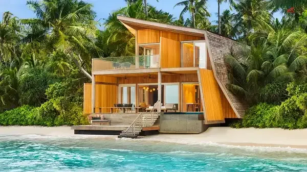 vommuli isalnd resort beach pool villa