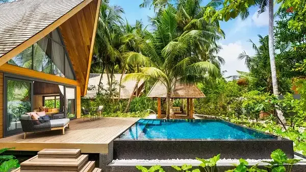 vommuli isalnd resort garden pool villa
