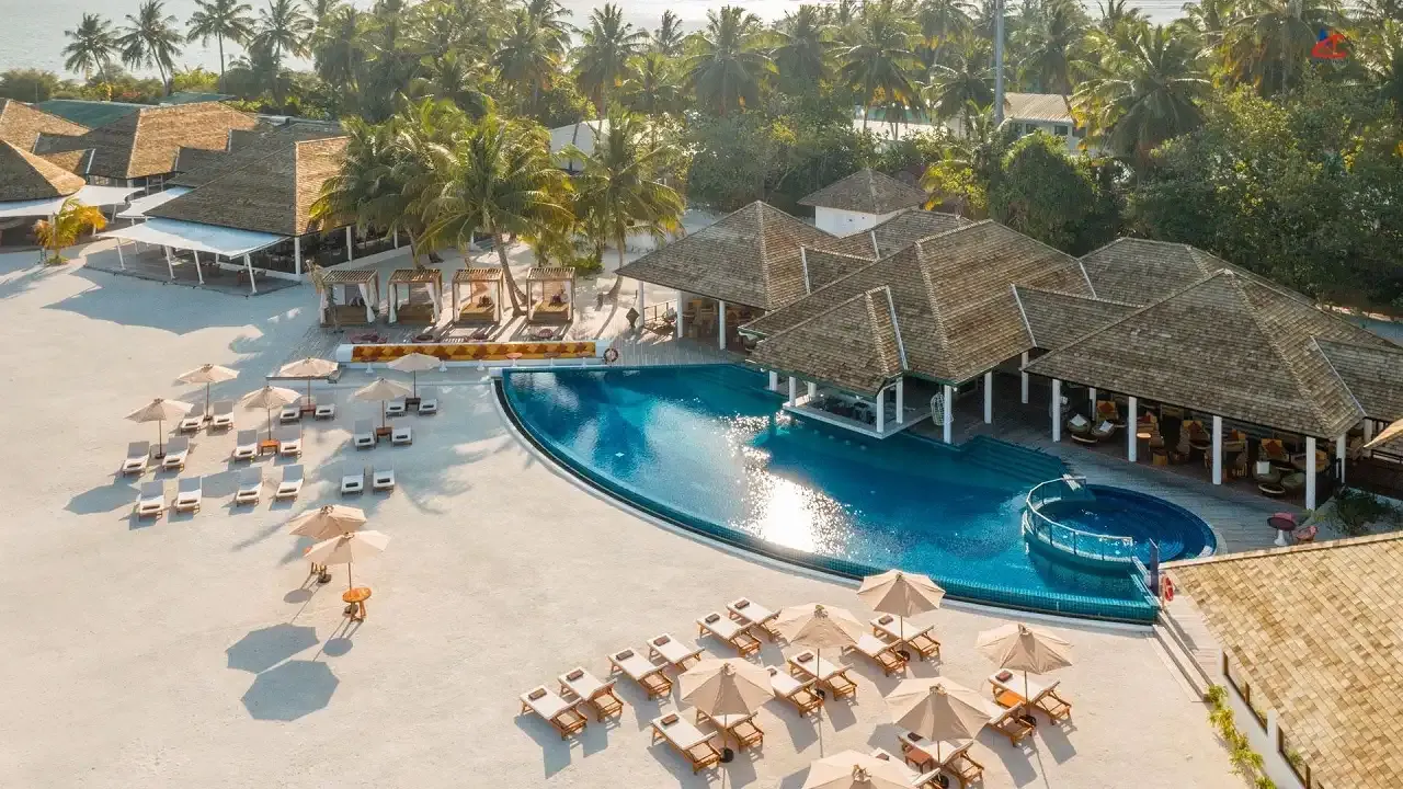 Cinnamon Hakuraa Huraa Maldives Pool