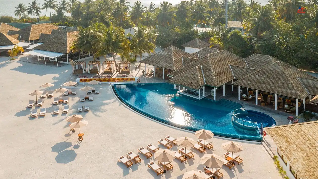 Cinnamon Hakuraa Huraa Maldives Pool