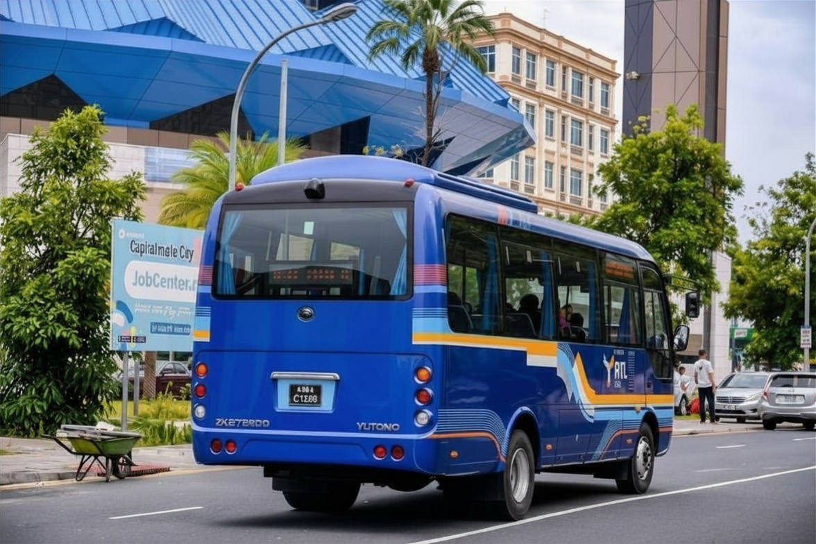 maldives minibus